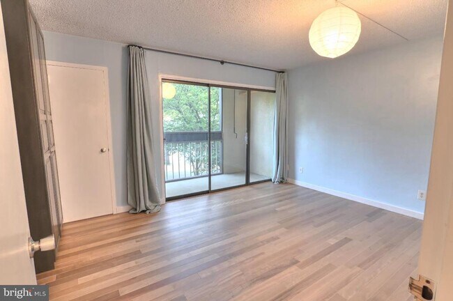 Building Photo - 1578 Moorings Dr