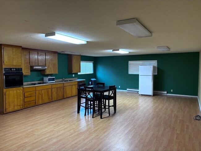 Building Photo - San Marcos 5 Bedroom Home