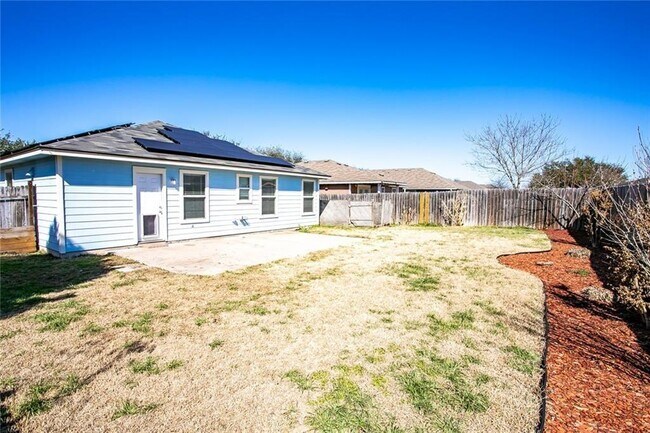 Building Photo - 122 Quail Hollow Dr
