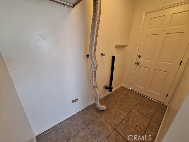 Building Photo - 828 N Lucia Ave