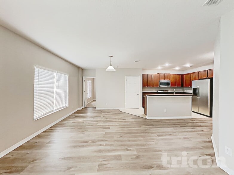 Building Photo - 2754 Painted Rock St