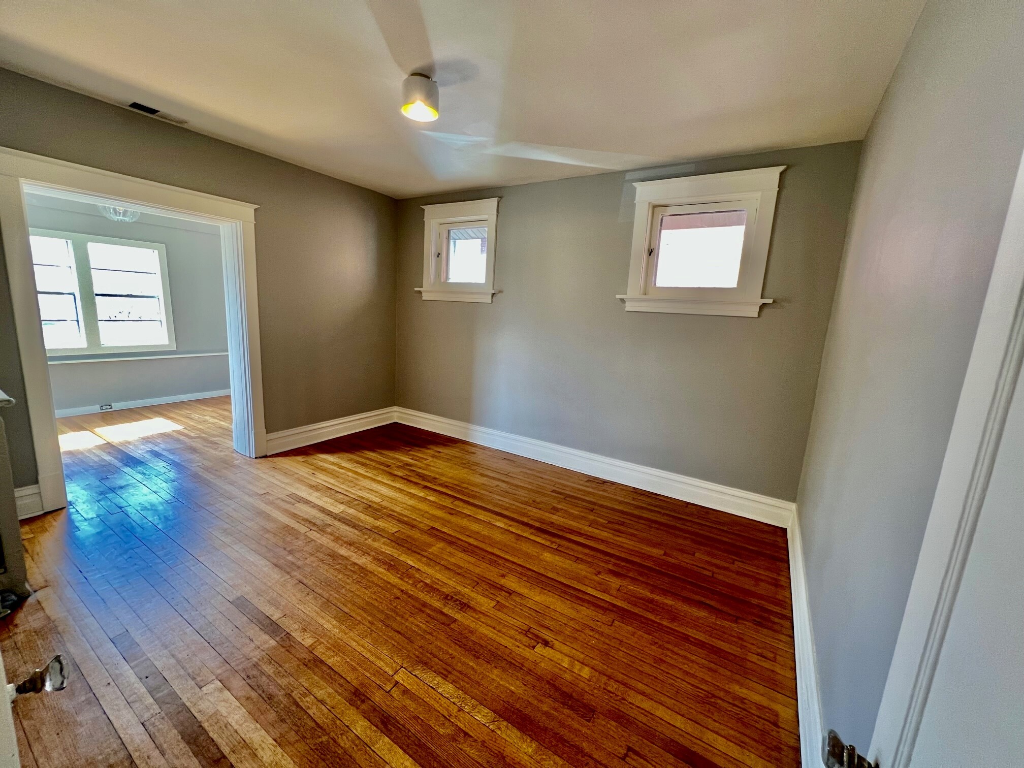 Primary Bedroom - 5818 De Giverville Ave