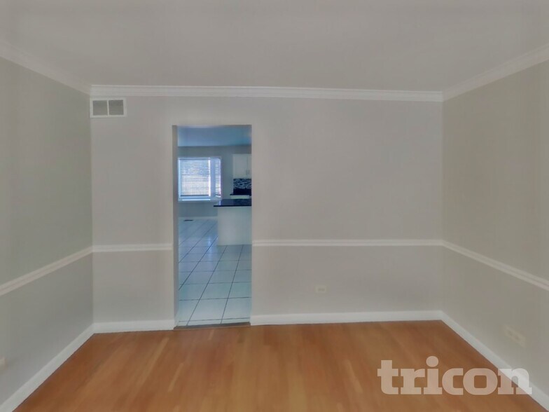 Building Photo - 7652 Brittany Ct