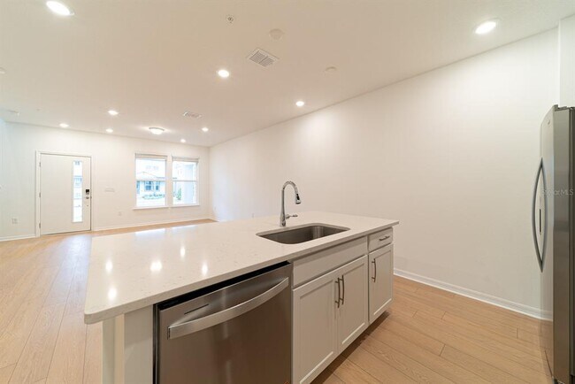 Building Photo - 11350 Nona Sound St