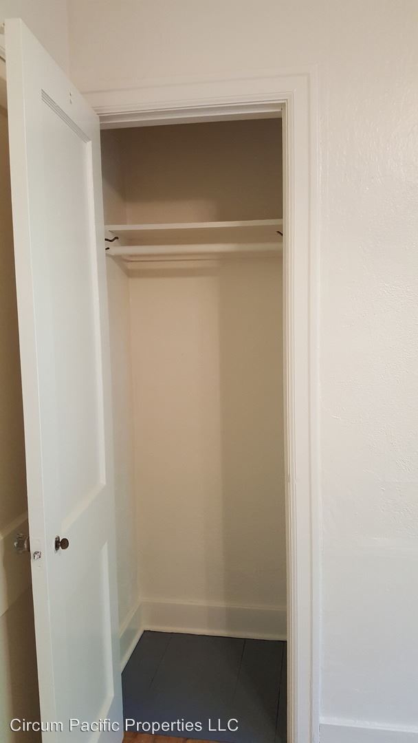 Building Photo - 2763 NW Thurman St