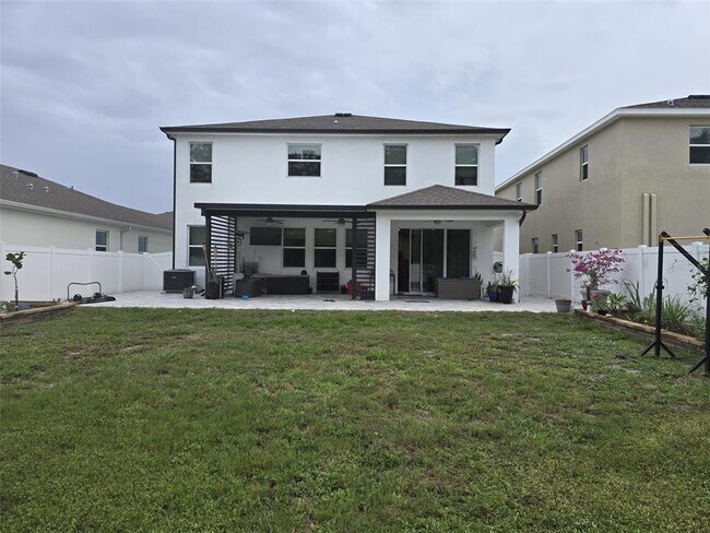 Building Photo - 8030 Praise Dr