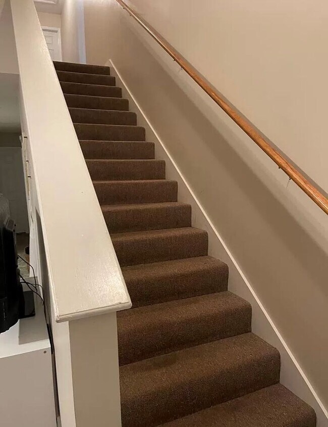 Building Photo - Trojan Commons Condo