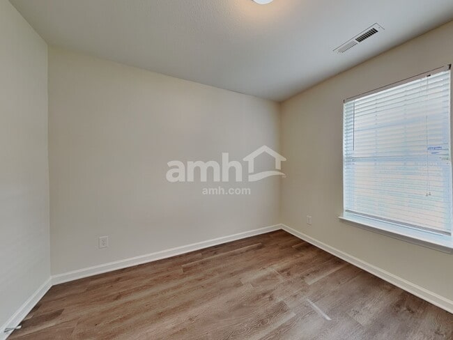 Building Photo - 770 Peachtree Meadows Cir