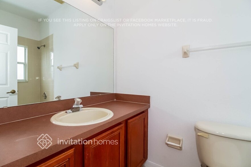 Building Photo - 150 Summit Ash Way