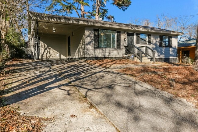 Building Photo - 30 Eaton Dr