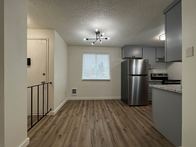Building Photo - Updated 1BD Apartment Near Downtown with Balcony & Modern Kitchen Updates off street parking