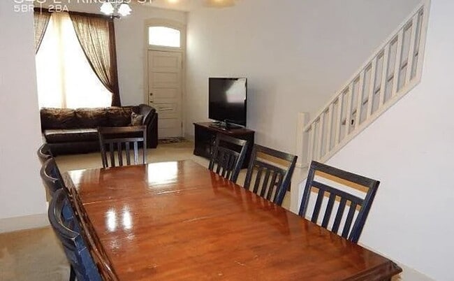 Building Photo - Historic 5 Bed 1.5 Bath in York