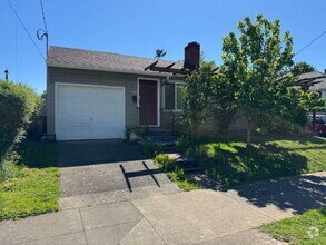 Building Photo - **One Portable AC Unit Included**
Beautifu...