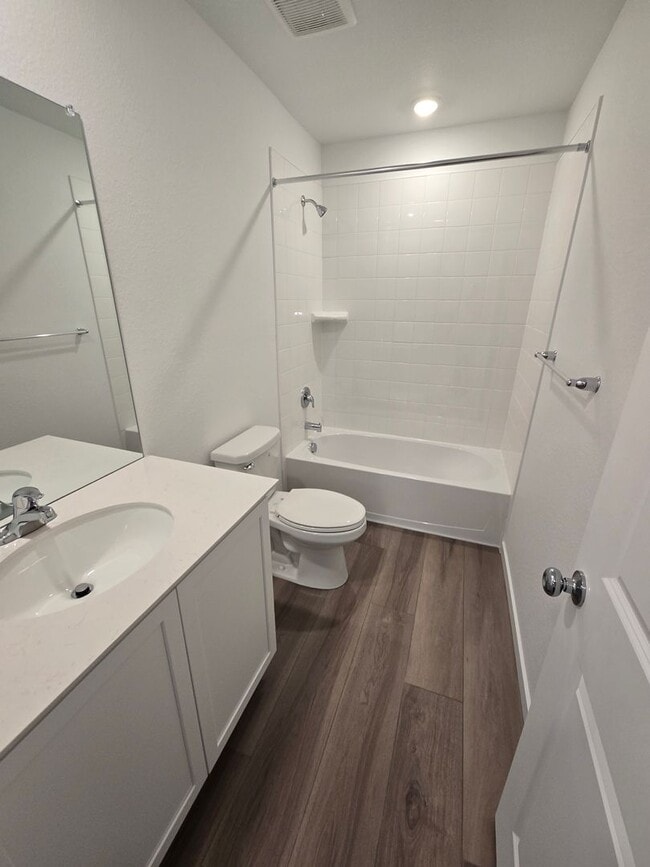 Building Photo - Brand New Townhome within walking distance to Elementary School