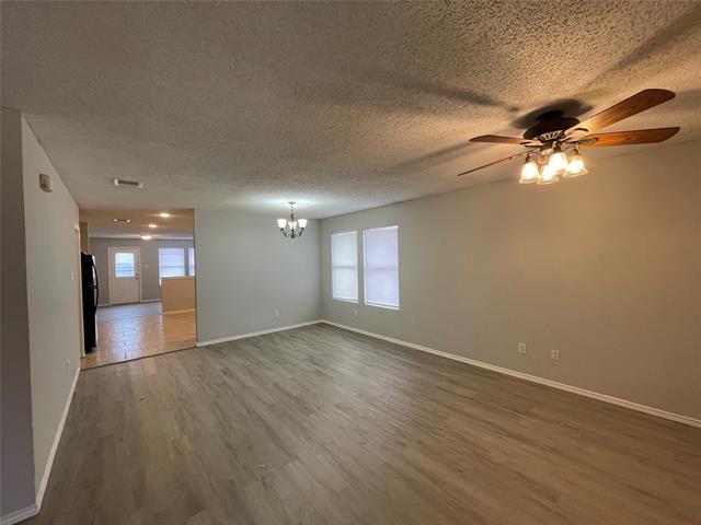 Building Photo - 4611 Wedgewood Dr