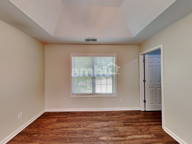 Building Photo - 3094 Perch Overlook SW