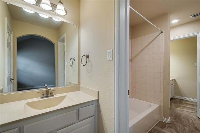 Building Photo - 808 Hertfordshire Ln