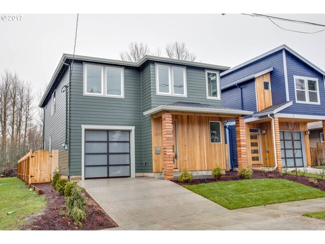 Building Photo - Charming 3BR Home with Fireplace, Bright Open Living Spaces & Loft