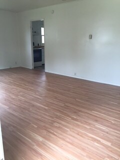 Building Photo - 105 S Bryan Ave