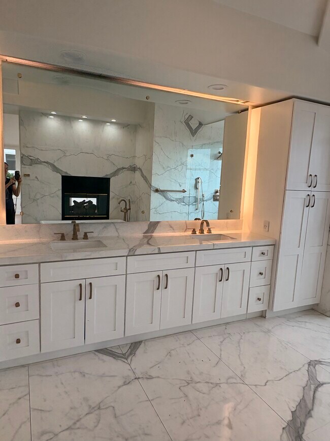 Building Photo - 16656 Cll Arbolada