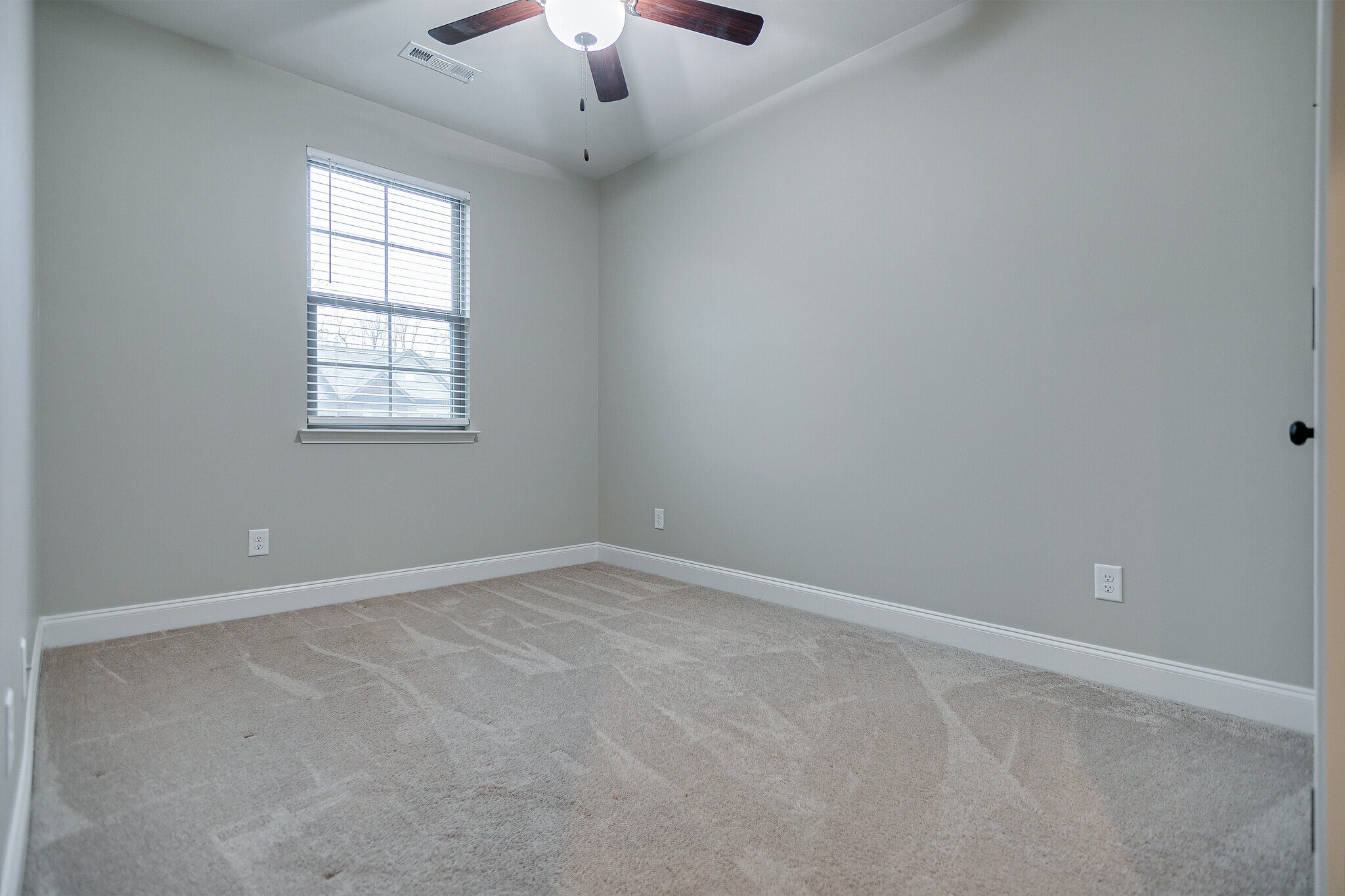 Building Photo - 2576 Wellesley Square Dr