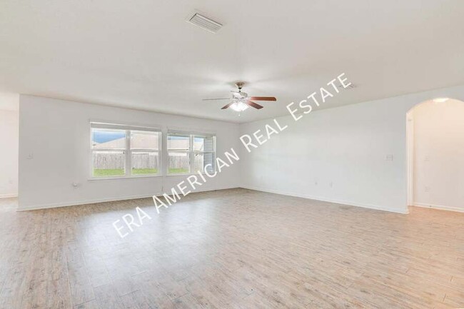 Building Photo - 4907 Kensington Ln