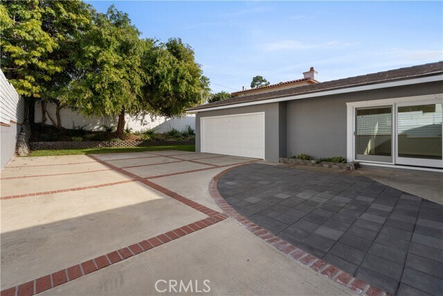 Building Photo - 2120 Palos Verdes Dr W