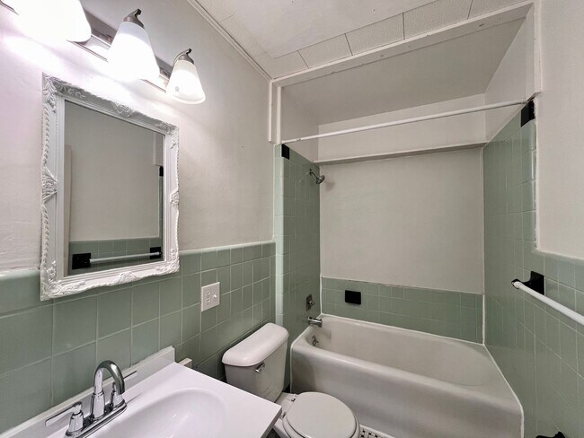 Building Photo - 4158 Mayfield Dr