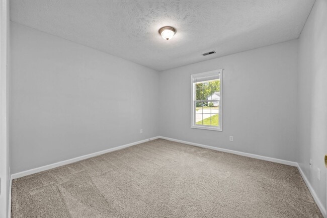 Building Photo - 3 bedroom 2 bathroom in Buies Creek!