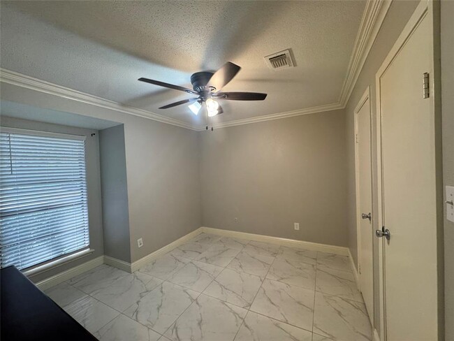 Building Photo - 8801 Hammerly Blvd