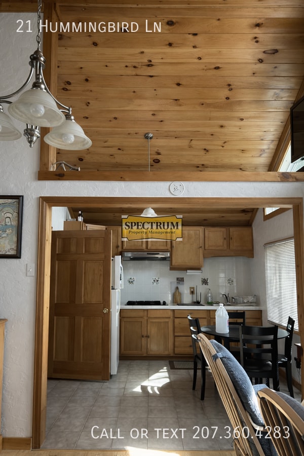 Building Photo - 21 Hummingbird Ln-