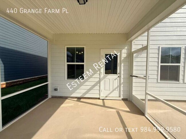 Building Photo - 440 Grange Farm Pl