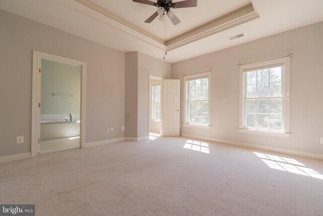 Building Photo - 9209 Point Replete Dr