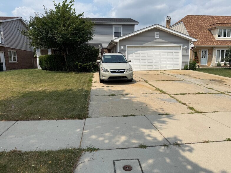 Building Photo - 1202 E Ardyce Ln