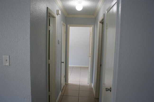 Building Photo - 5314 Atascosa Dr