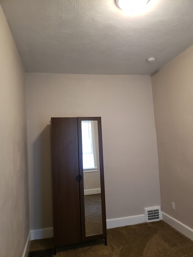 Building Photo - 11384 Nagel St