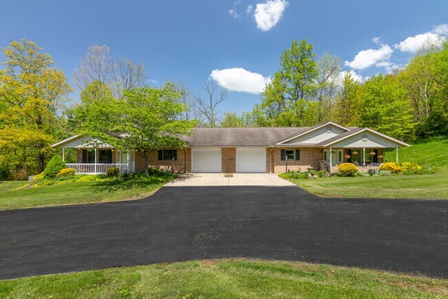 Building Photo - 151-163 E Jones