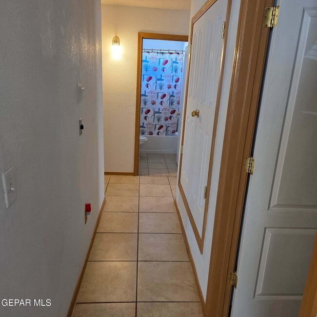 Building Photo - 14453 Desierto Bueno Ave