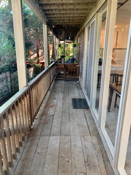 Deck - 310 Valley St