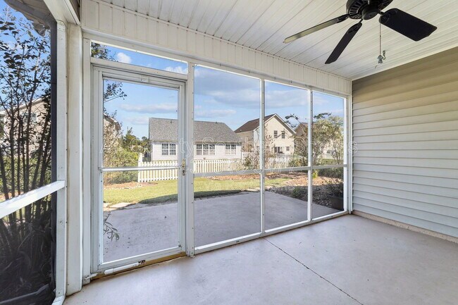 Building Photo - 359 Vesta Dr