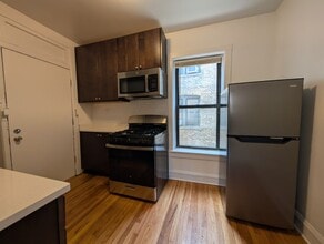 Building Photo - 2714 N Spaulding Ave