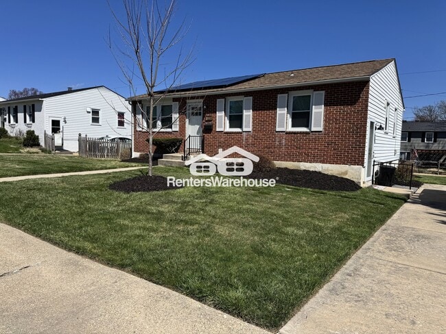 Building Photo - 1603 Charmuth Rd