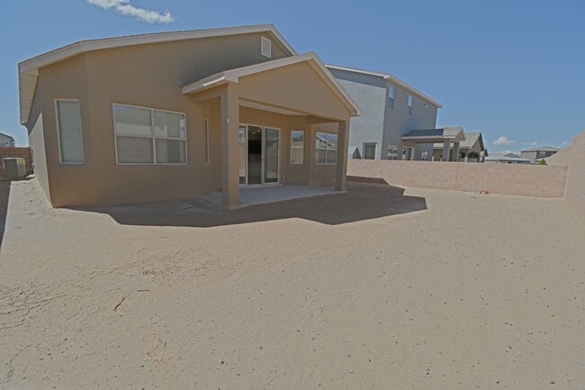 Building Photo - Brand New 3bd/2ba Available for Immediate Move In