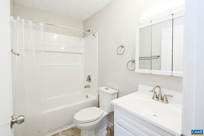 Building Photo - 930 Claudius Ct