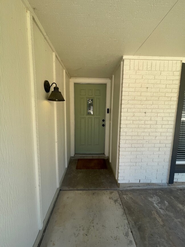 Building Photo - 11505 Murcia Dr