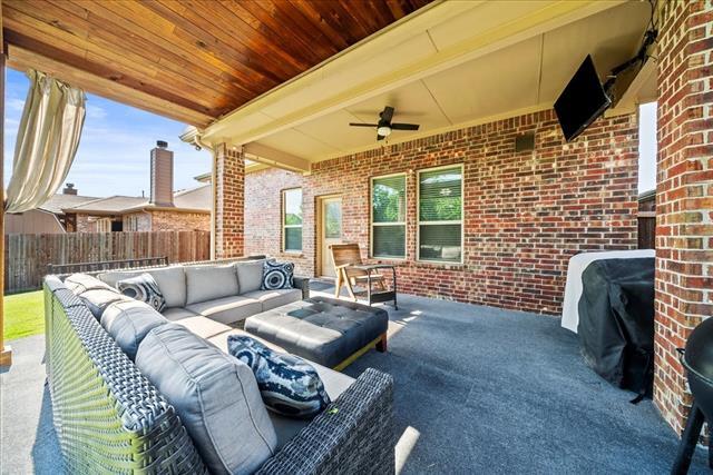 Building Photo - 2412 Lighthouse Dr