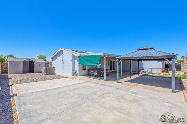 Building Photo - 10439 E 37th St