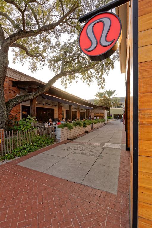 Building Photo - 902 S Bruce St