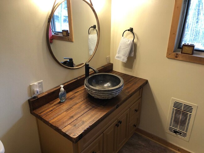 Building Photo - 344 Buckeye Rd