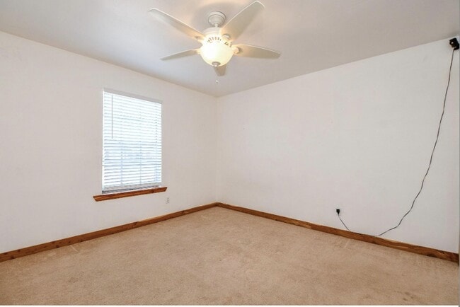Building Photo - 7233 Beechnut St